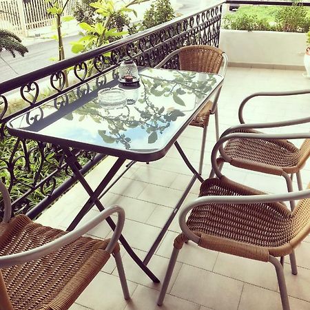 Evripides Vintage Airport Apartment Spata  Bagian luar foto