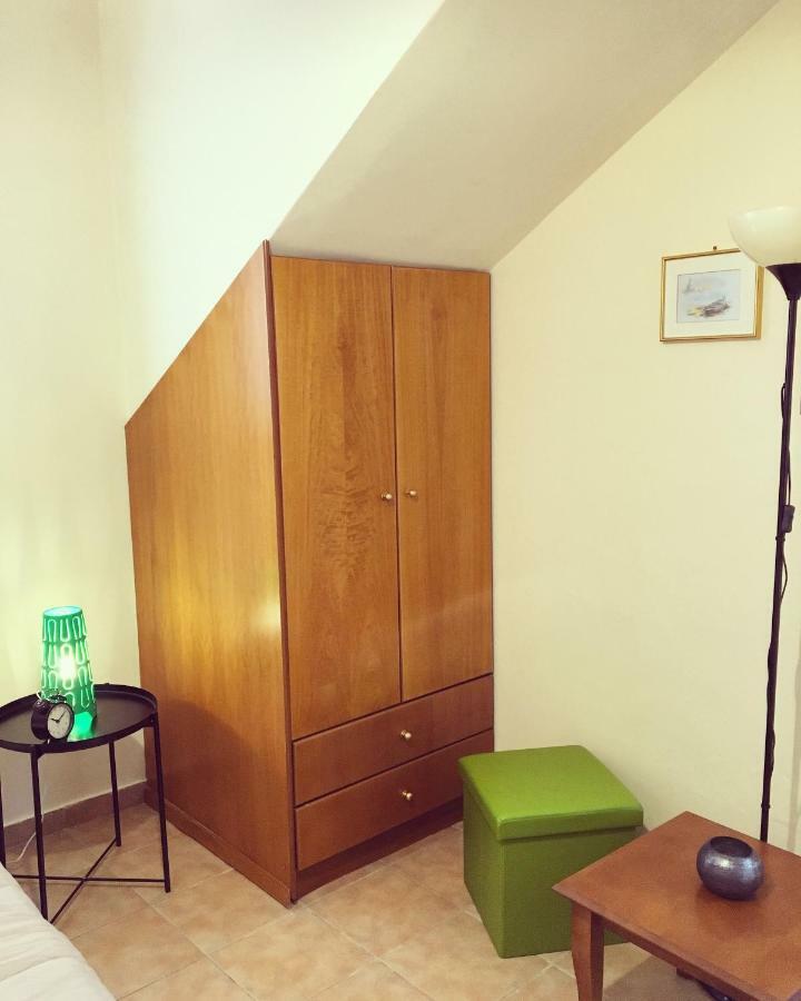 Evripides Vintage Airport Apartment Spata  Bagian luar foto